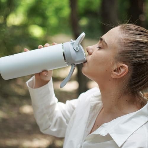OISIZ Isolierte Edelstahl Trinkflasche 720ml für Outdoor Aktivitäten und Sport 100% auslaufsicher mit Vakuum-Technologie
