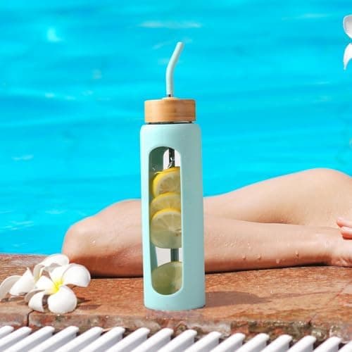 BLUEGO Glaswasserflasche 900ml BPA-frei für Outdoor Aktivitäten
| CADRES Glasbecher mit Zeitmarkierung und Silikonschut